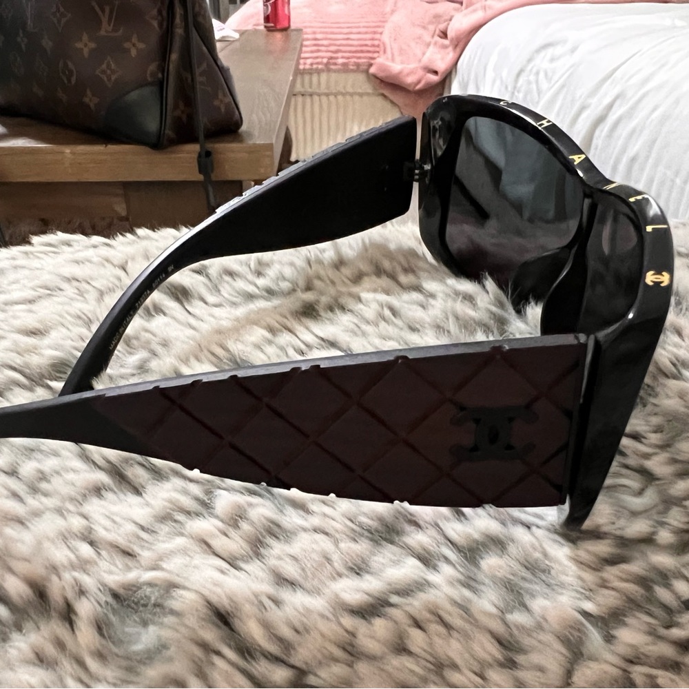 Chanel Sunglasses Aviator type Black - Picture 2 of 13